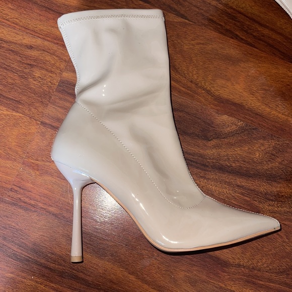 POINTED STILETTO HEELED BOOTS👢 - Picture 2 of 7